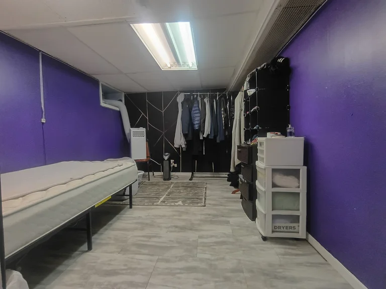 Belleville Studio · Studio room