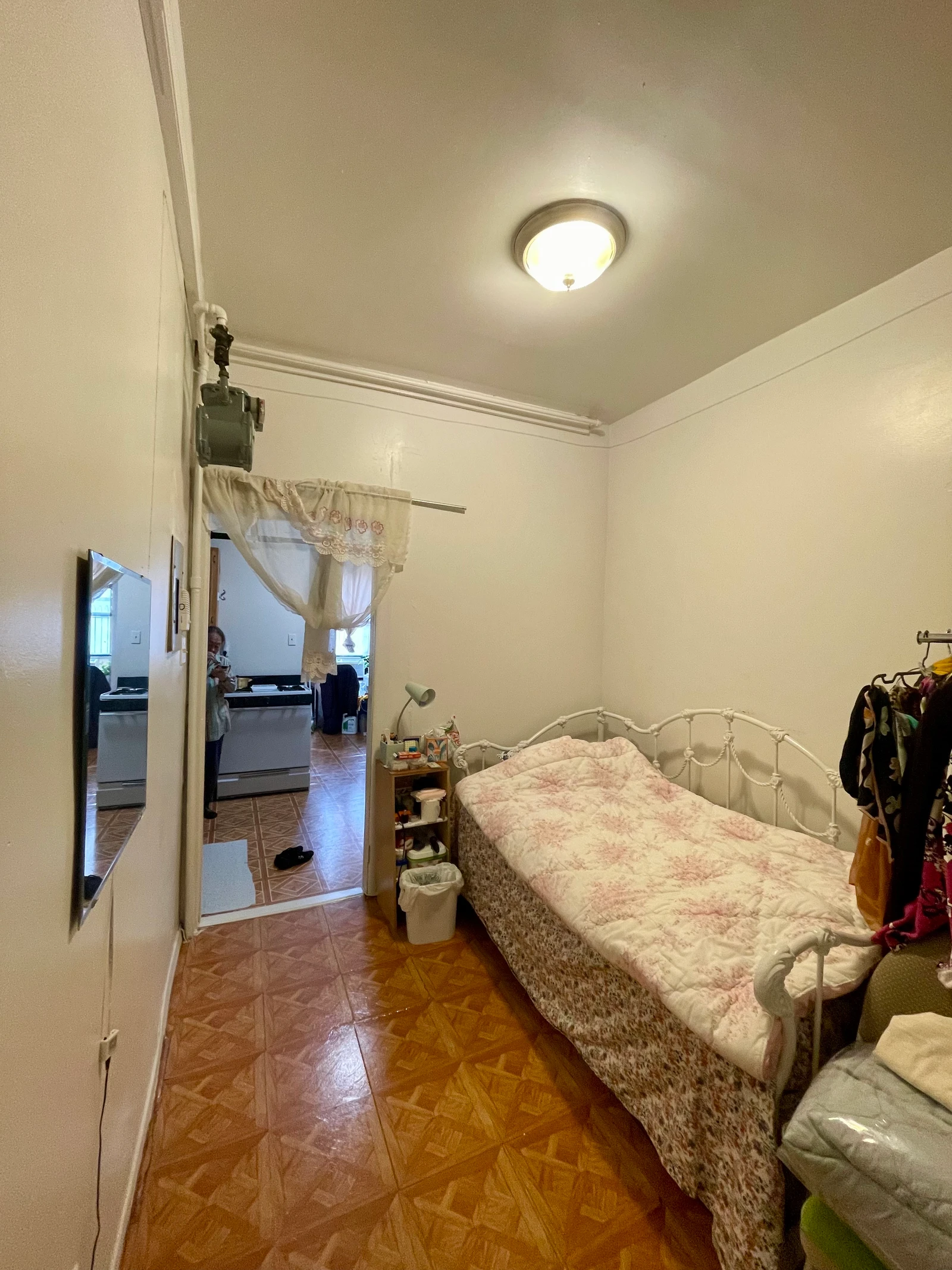 Townhouse in Midtown Manhattan | Subways A/C/E/B/D/N/Q/R/W/1/2 Cozy Private Room with Full Kitchen near Columbus Circle/Central Park - Unit #2S-1 image 2