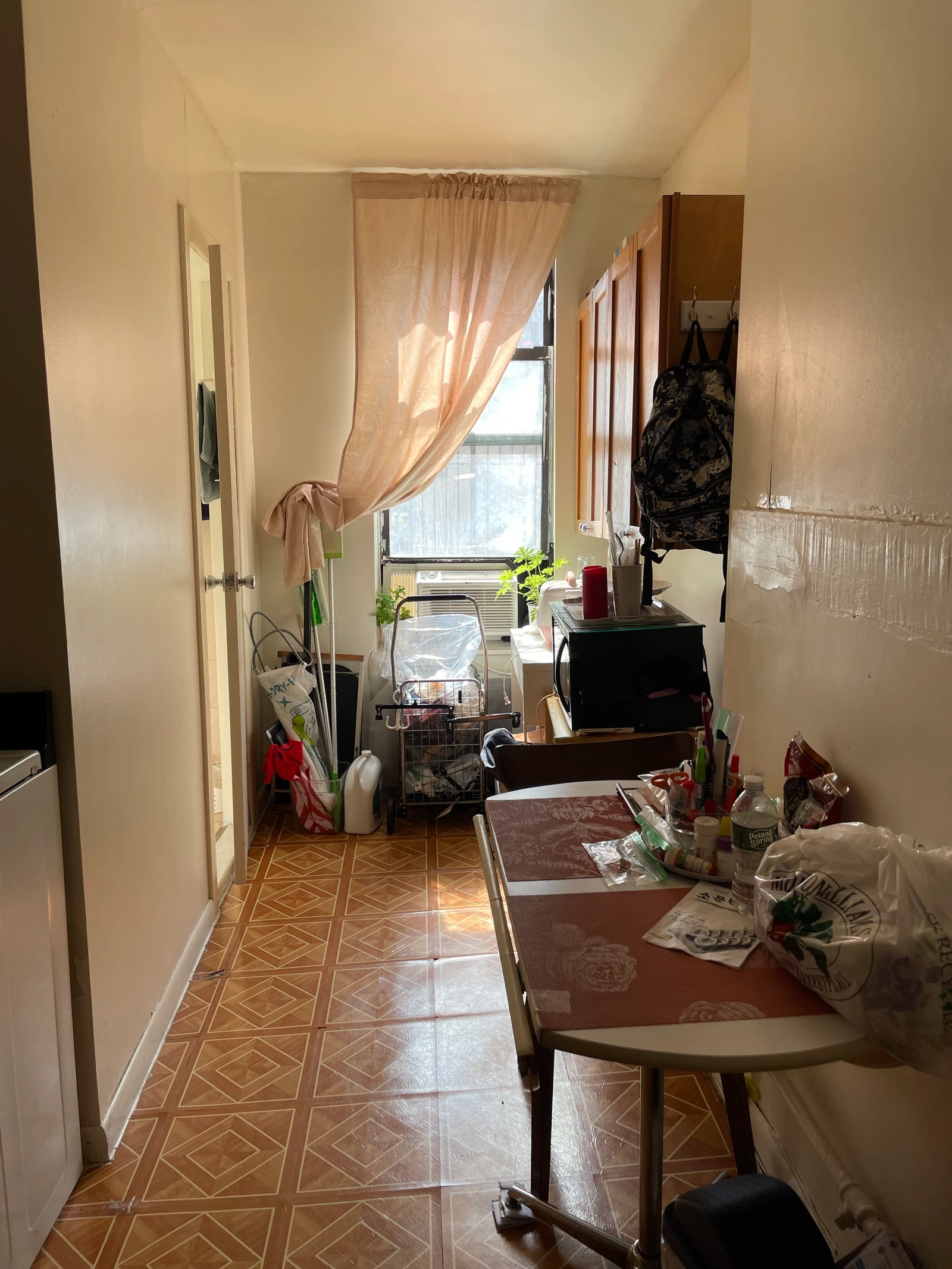 Townhouse in Midtown Manhattan | Subways A/C/E/B/D/N/Q/R/W/1/2 Deluxe Private Room near Columbus Circle/Central Park - Unit #2S-2 thumbnail 6