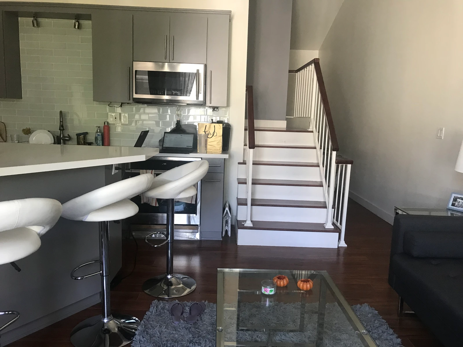 Los Angeles Private room with bathroom Deluxe room with private en-suite bathroom thumbnail 8