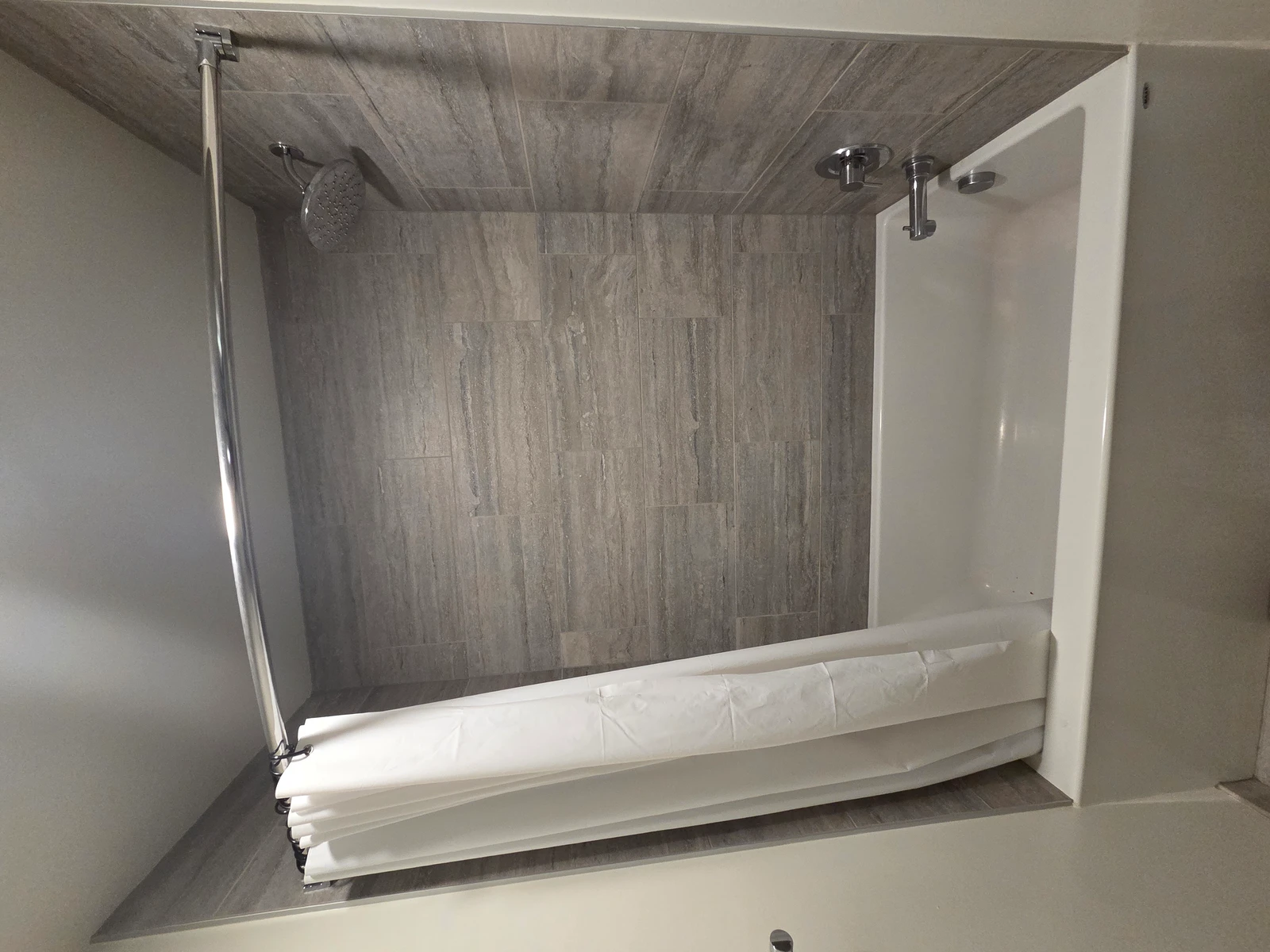 Seattle Downtown Helios Apartments [Seattle Downtown] Fully Furnished 1BR/1BA Long & Short-term Rentals thumbnail 8